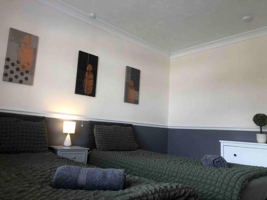 29 Comfort House 2 Bedroom Townhouse With Parking Scunthorpe Dış mekan fotoğraf