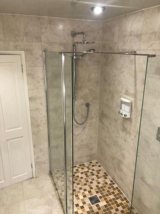 29 Comfort House 2 Bedroom Townhouse With Parking Scunthorpe Dış mekan fotoğraf